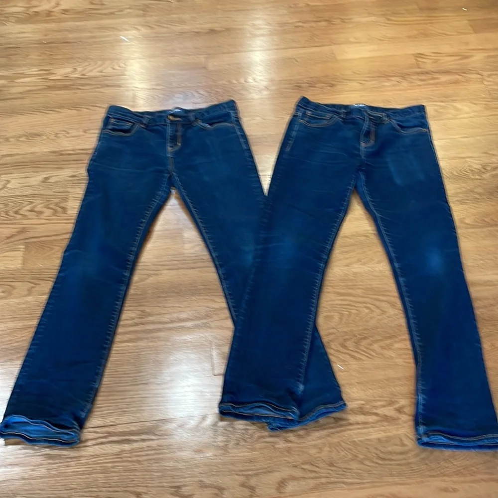 EUC Old Navy boys jeans. Skinny both are size 18 regular